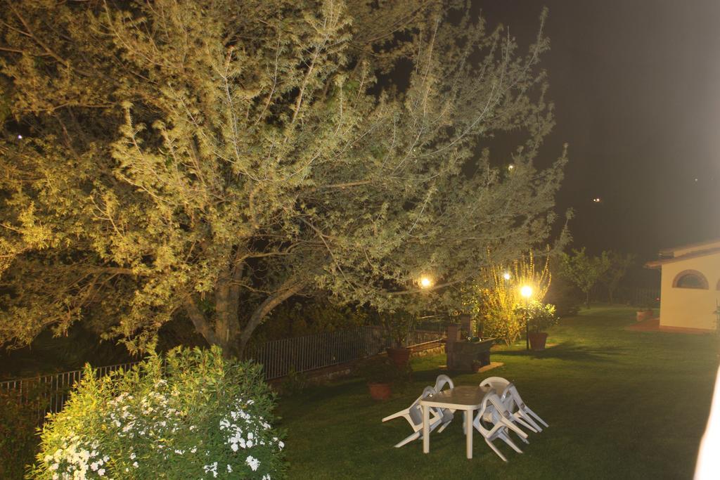 La Casa Dei Limoni Apartment Matraia Luaran gambar